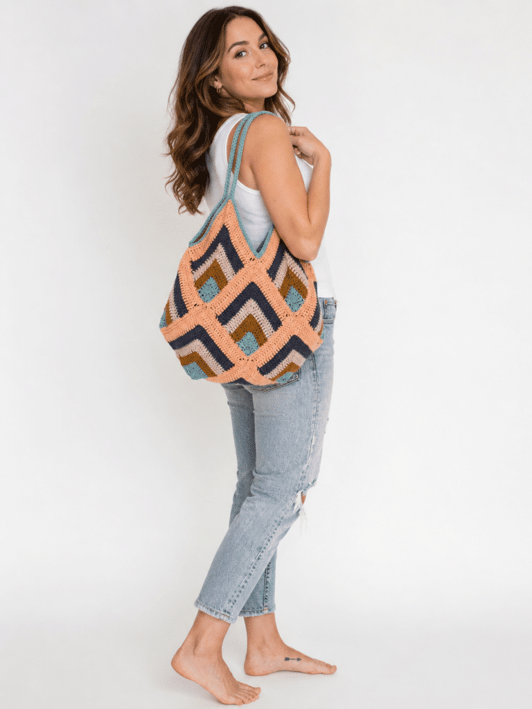 How to Crochet the Bermuda Tote